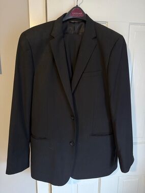 Caravelli Men's Black Two-Button Suit Jacket and Pants